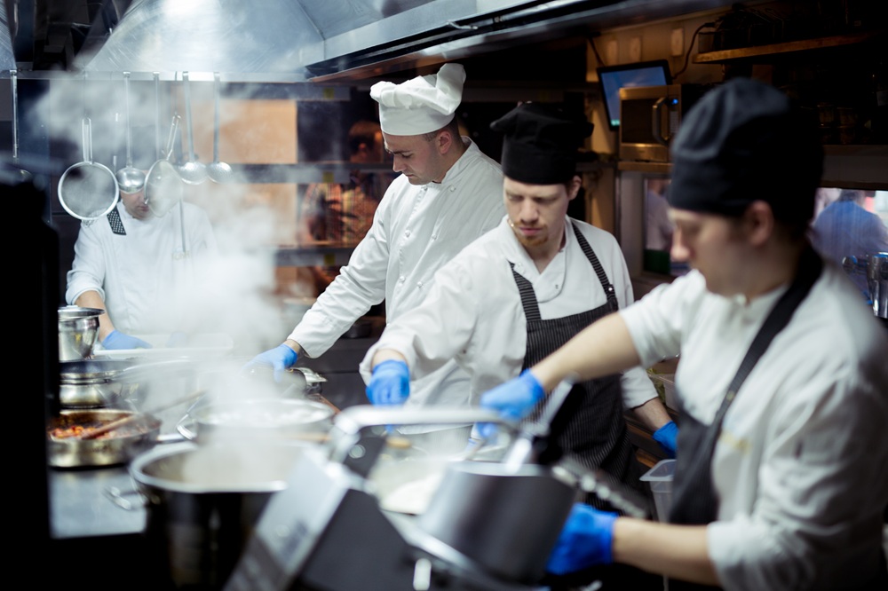 workflow in restaurant kitchen