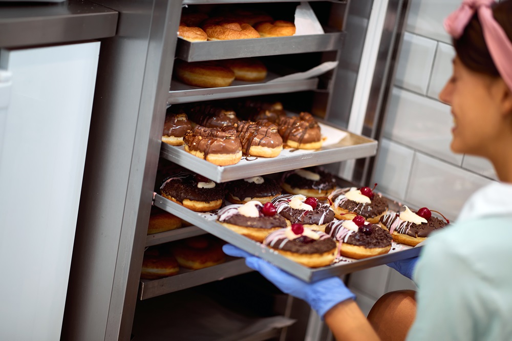 reasons to open a bakery