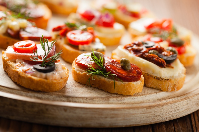 how to start a small catering business